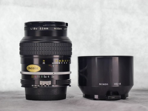 Nikon nikkor 105mm 5 - 105mm, f2.5