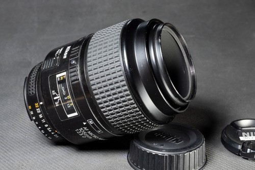 Nikon nikkor 105 - nikkor,