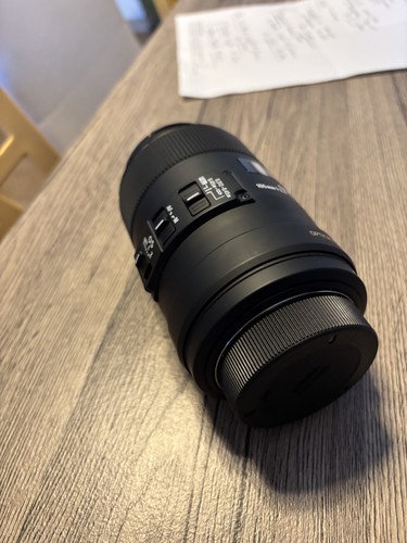 Sigma 105mm macro - f2.8,